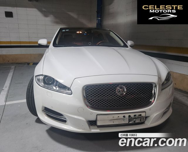 JAGUAR All New XJ 5.0 Premium Luxury LWB 2011 — photo 6 sur 10