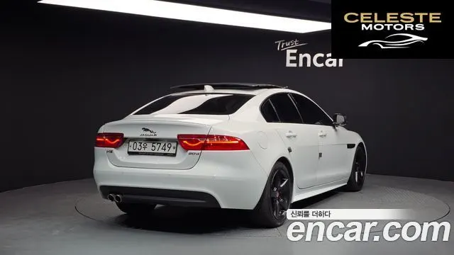 JAGUAR XE 20d RSport 2018 — photo 2 sur 20