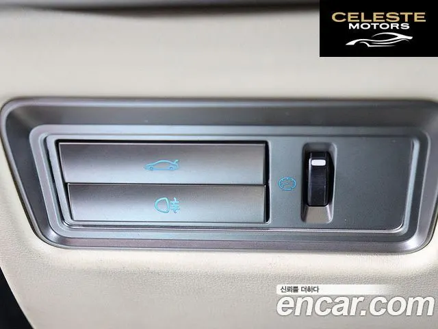 JAGUAR XF 4.2 SC 2009 — photo 15 sur 25