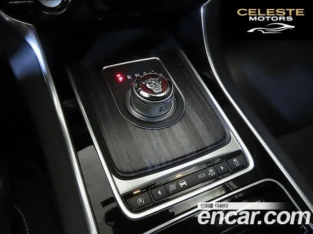 JAGUAR XF (X260) 3.0 S AWD 2016 — photo 12 sur 26