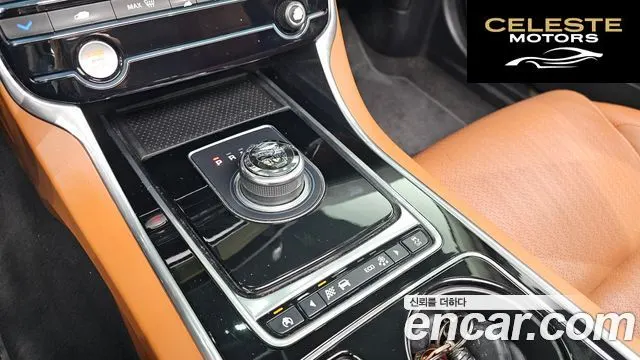 JAGUAR XE 20d 2017 — photo 9 sur 20