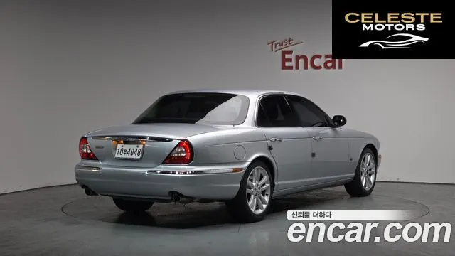 JAGUAR New XJ 3.0 V6 2007 — photo 2 sur 20