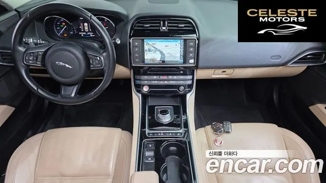 JAGUAR XE 20d 2016 — photo 7 sur 20