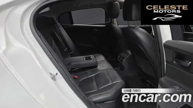JAGUAR XE 20d 2016 — photo 12 sur 20