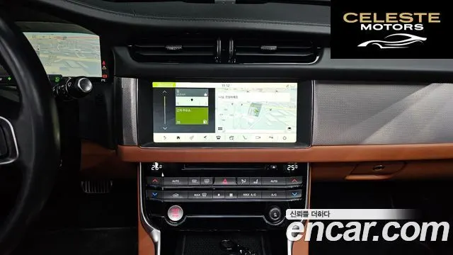 JAGUAR XF (X260) 20d AWD 2019 — photo 14 sur 20