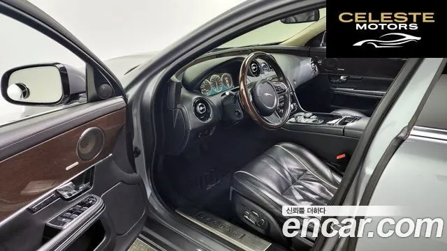 JAGUAR All New XJ 5.0 LWB 2012 — photo 10 sur 20