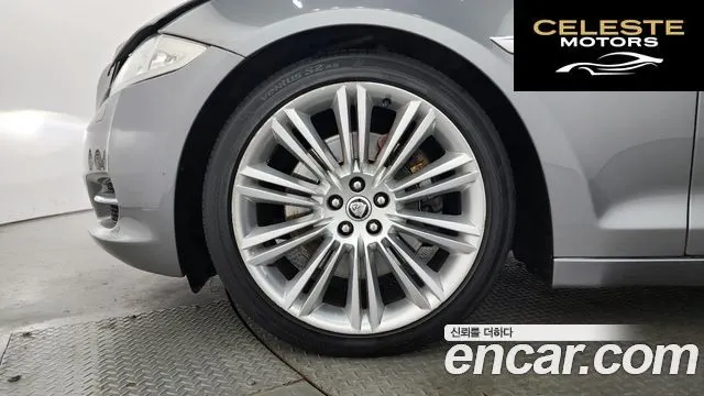 JAGUAR All New XJ 5.0 LWB 2012 — photo 5 sur 20