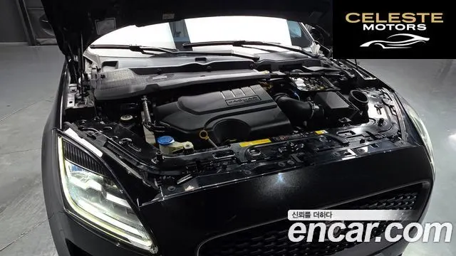 JAGUAR E-PACE P250 S 2018 — photo 6 sur 20