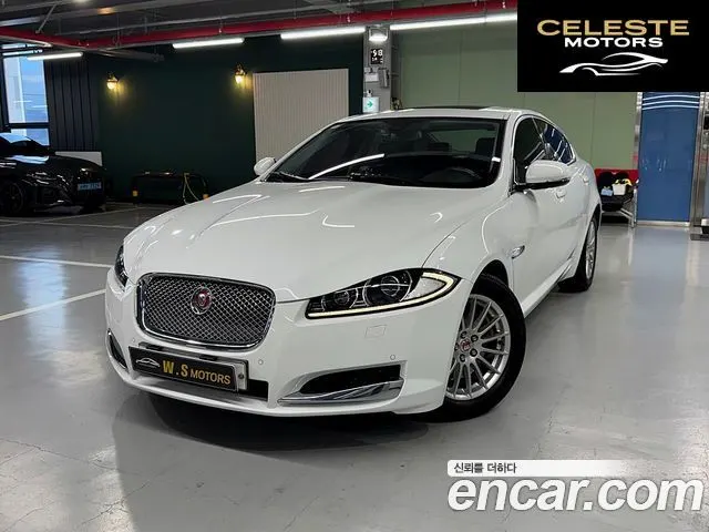 JAGUAR New XF 2.2p. Luxury 2014 — photo 22 sur 26
