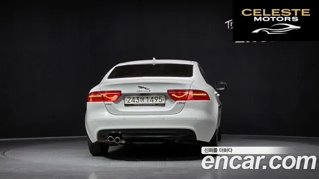 JAGUAR XE 20d 2017 — photo 4 sur 20