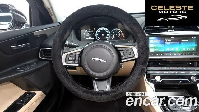 JAGUAR XE 20d 2018 — photo 13 sur 20