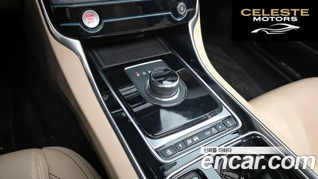 JAGUAR XE 20d 2018 — photo 9 sur 20
