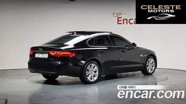 JAGUAR XF (X260) 20d AWD 2017 — photo 1 sur 20