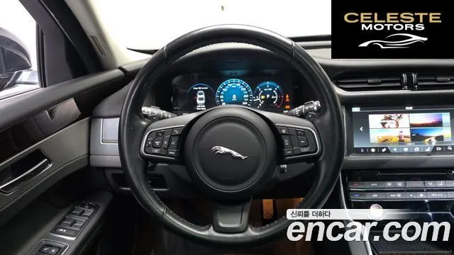 JAGUAR XF (X260) 20d AWD 2017 — photo 12 sur 20