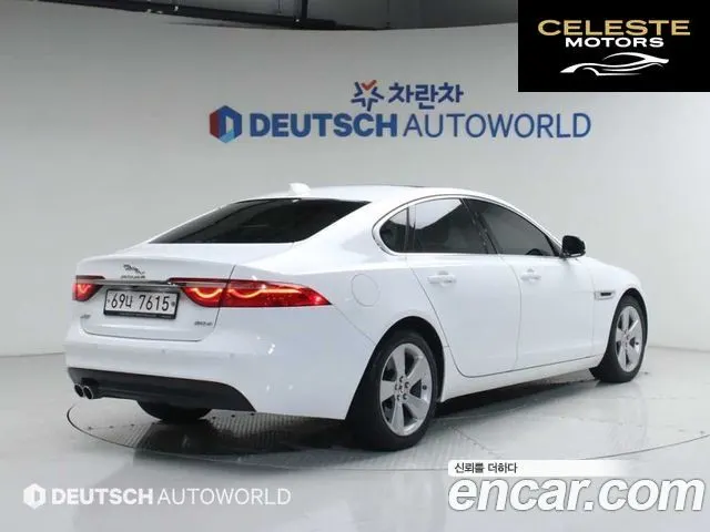 JAGUAR XF (X260) 20d 2018 — photo 2 sur 26