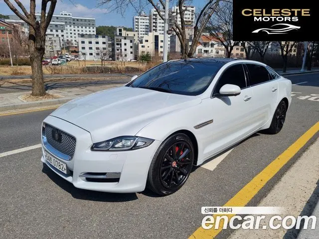 JAGUAR All New XJ 3.0D Premium Luxury LWB 2016 — photo 25 sur 26