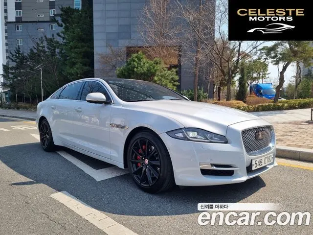 JAGUAR All New XJ 3.0D Premium Luxury LWB 2016 — photo 7 sur 26