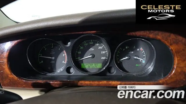 JAGUAR New XJ 2.7D SWB 2007 — photo 8 sur 20