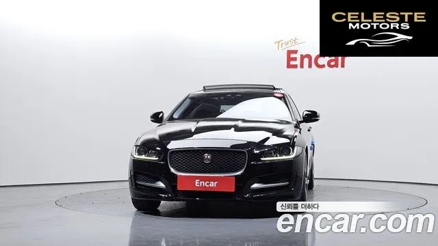 JAGUAR XE 20d RSport 2018 — photo 3 sur 20
