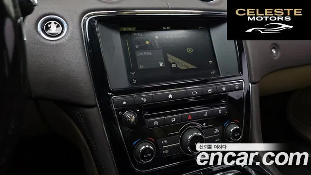 JAGUAR All New XJ 3.0D Premium Luxury LWB 2016 — photo 12 sur 20