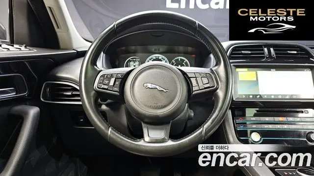 JAGUAR F-PACE 20d 2017 — photo 13 sur 20