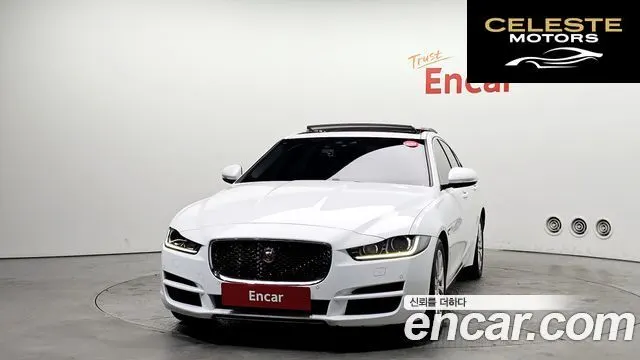 JAGUAR XE 20t 2016 — photo 3 sur 20