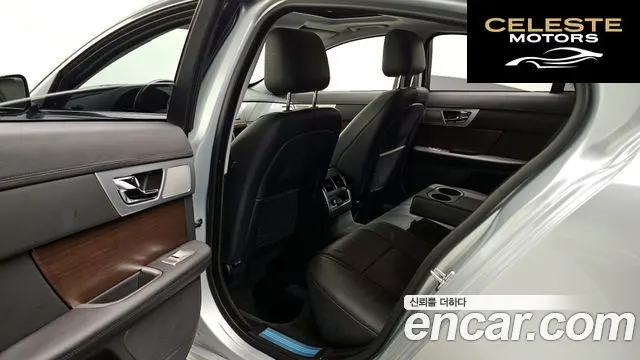 JAGUAR New XF 2.0 Luxury 2015 — photo 11 sur 26