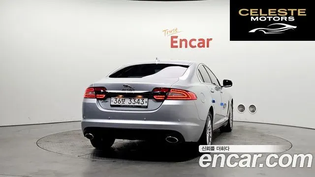 JAGUAR New XF 2.0 Luxury 2015 — photo 4 sur 26