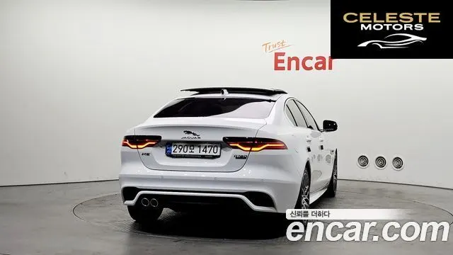 JAGUAR XE D180 R-Dynamic S 2020 — photo 4 sur 20