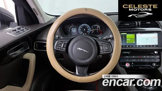 JAGUAR F-PACE 20d 2017 — photo 13 sur 20
