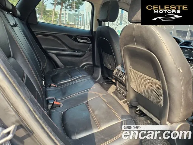 JAGUAR F-PACE 20d 2017 — photo 14 sur 26