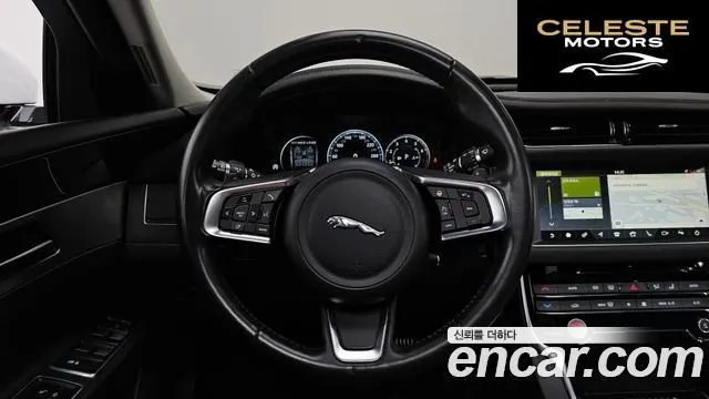 JAGUAR XF (X260) 25t 2018 — photo 13 sur 20