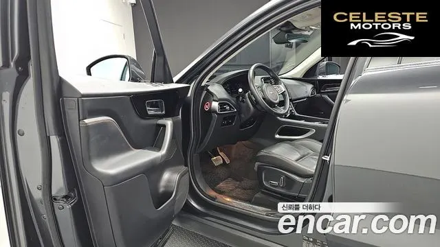 JAGUAR F-PACE 20d 2019 — photo 10 sur 20