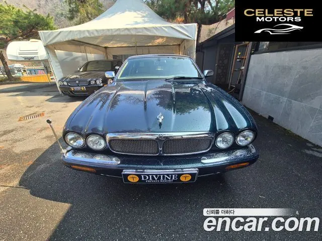 JAGUAR XJ-8 4.0 2001 — photo 17 sur 17