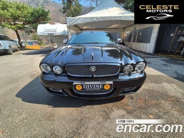 JAGUAR XJR 4.2 2010 — photo 10 sur 15