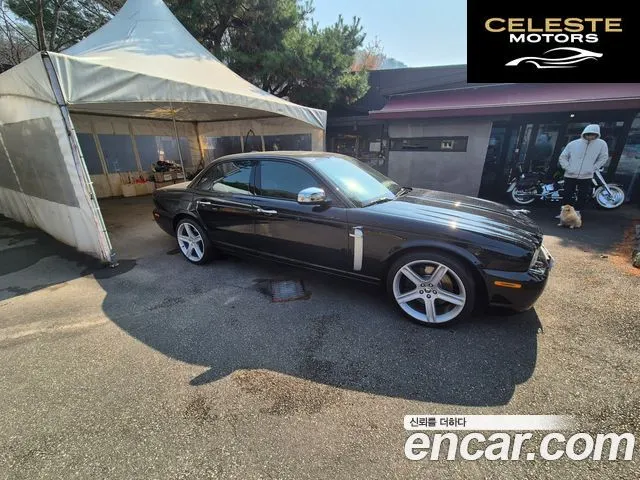 JAGUAR XJR 4.2 2010 — photo 3 sur 15