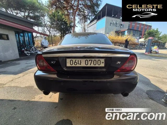 JAGUAR XJR 4.2 2010 — photo 5 sur 15