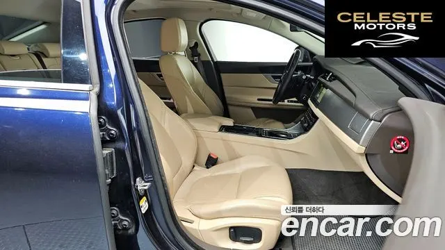 JAGUAR XF (X260) 20d 2018 — photo 10 sur 26
