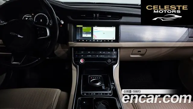 JAGUAR XF (X260) 20d 2018 — photo 14 sur 26