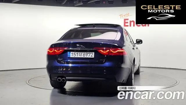 JAGUAR XF (X260) 20d 2018 — photo 4 sur 26