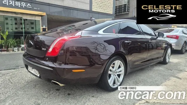 JAGUAR All New XJ 3.0 SC Premium Luxury LWB 2013 — photo 2 sur 26