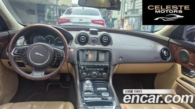 JAGUAR All New XJ 3.0 SC Premium Luxury LWB 2013 — photo 24 sur 26