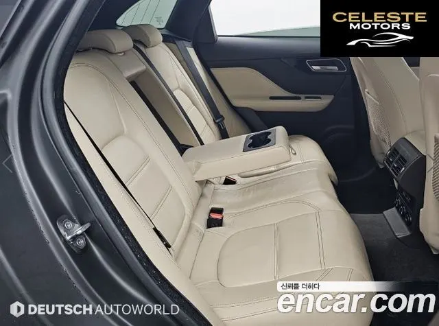 JAGUAR F-PACE 20d 2018 — photo 12 sur 26