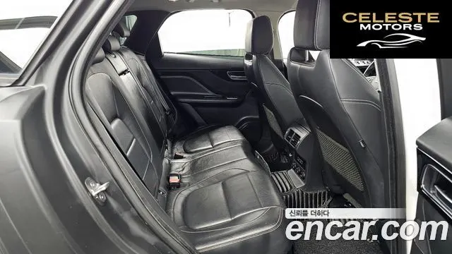JAGUAR F-PACE 20d R-Sport 2017 — photo 12 sur 20
