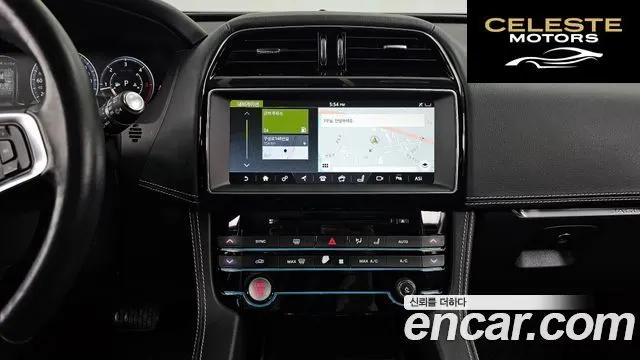 JAGUAR F-PACE 20d R-Sport 2017 — photo 15 sur 20