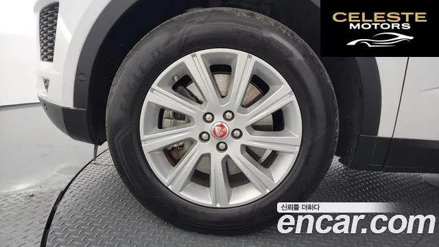 JAGUAR E-PACE P250 S 2018 — photo 5 sur 20