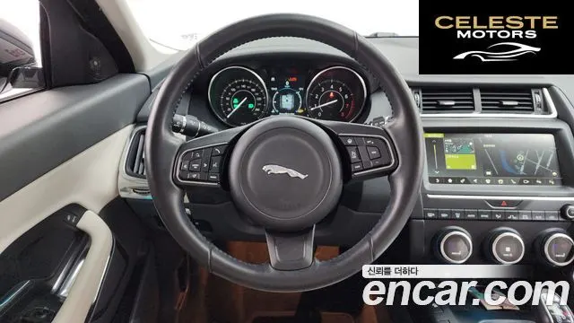 JAGUAR E-PACE P250 S 2018 — photo 12 sur 20