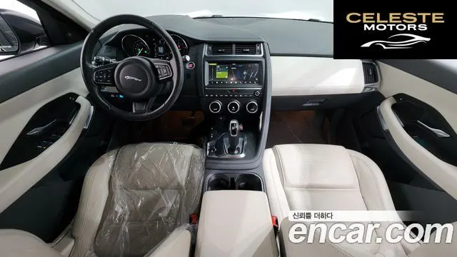 JAGUAR E-PACE P250 S 2018 — photo 7 sur 20