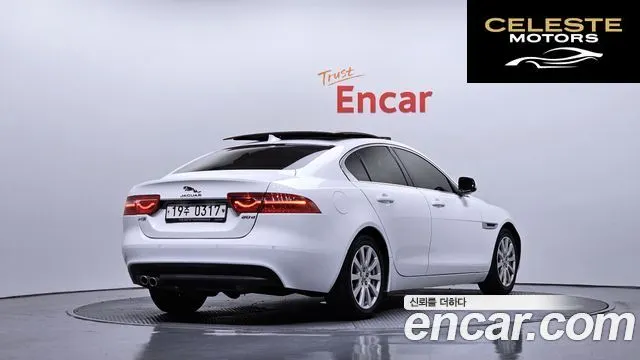 JAGUAR XE 20d 2016 — photo 2 sur 20