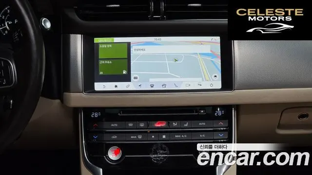 JAGUAR XF (X260) 25t 2017 — photo 13 sur 19